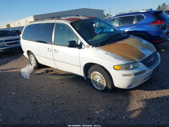 1998 Chrysler Town & Country LXi