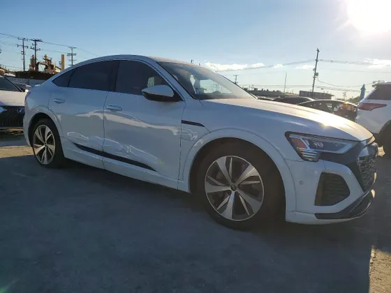 2024 Audi Q8 e-tron Sportback S line Premium Plus