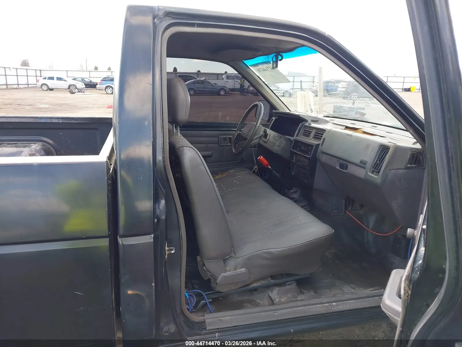 1989 Nissan Hardbody SHORT BED