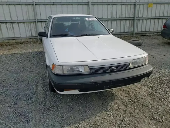 1989 Toyota Camry DLX