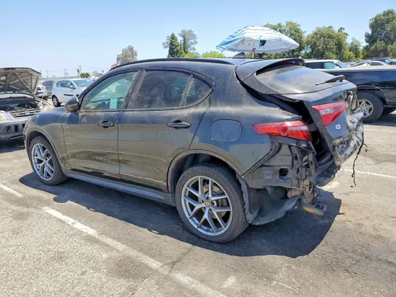 2019 Alfa Romeo Stelvio