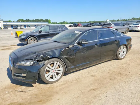 2016 Jaguar XJ XJL Portfolio