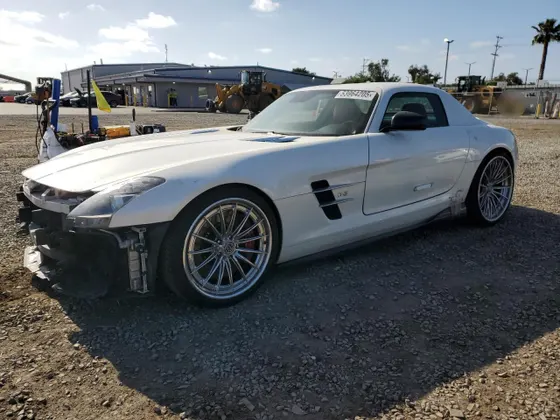 2012 Mercedes-Benz SLS AMG