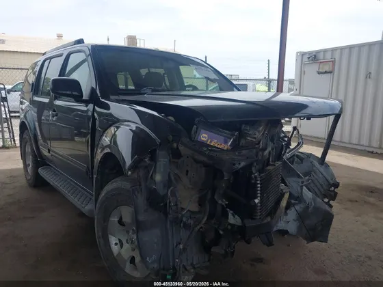 2006 Nissan Pathfinder SE