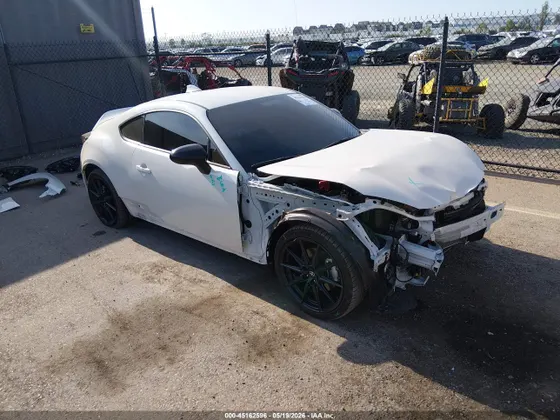 2025 Toyota GR86 Premium