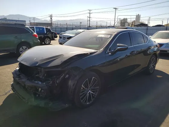 2025 Lexus ES ES 300h