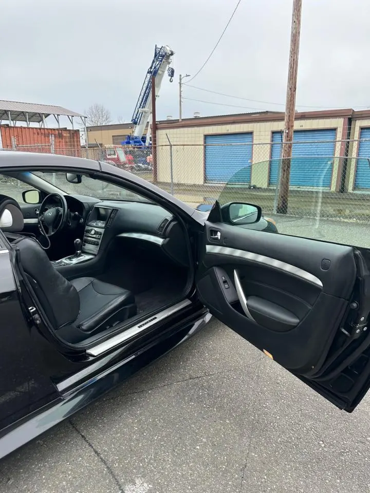 2014 INFINITI Q60 Convertible