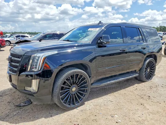 2016 Cadillac Escalade Luxury Collection