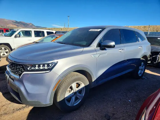 2023 Kia Sorento LX