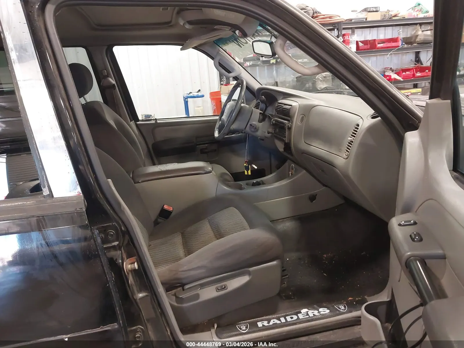 2003 Ford Explorer Sport Trac XLS