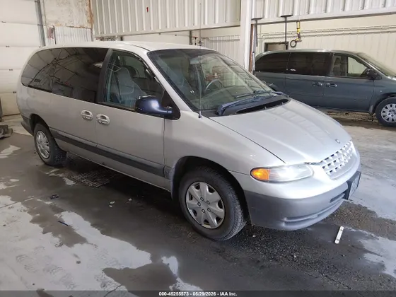 2000 Chrysler Voyager SE