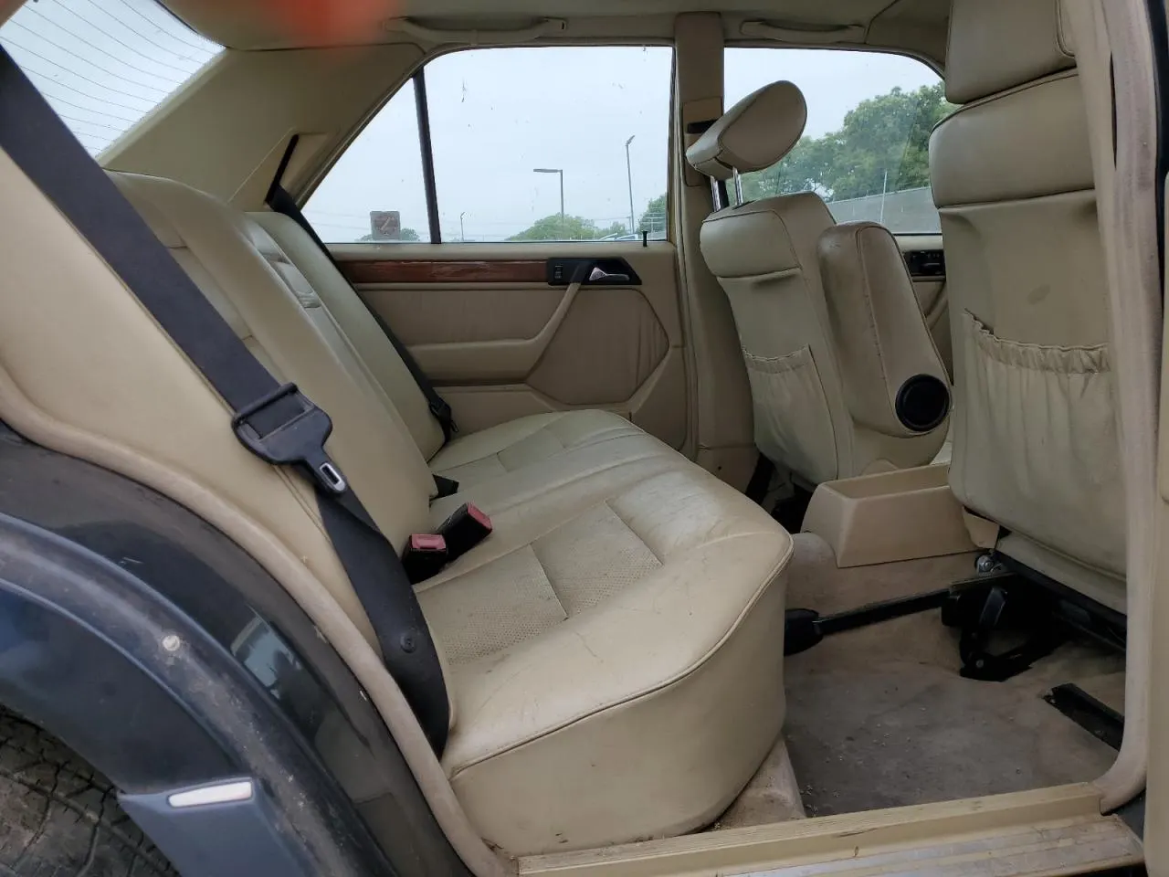 1992 Mercedes-Benz 300 Series 300E
