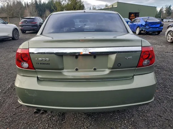 2004 Saturn L-Series L300 2