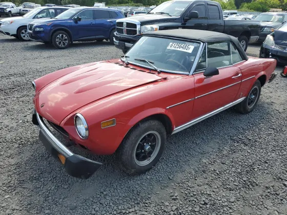 1977 FIAT 124 Spider