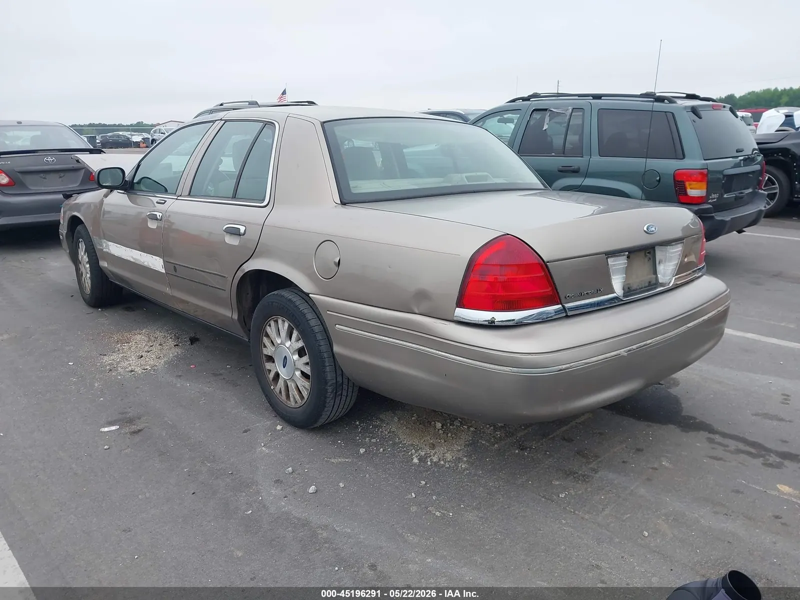 2005 Ford Crown Victoria LX