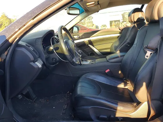 2015 INFINITI Q60 Convertible Q60