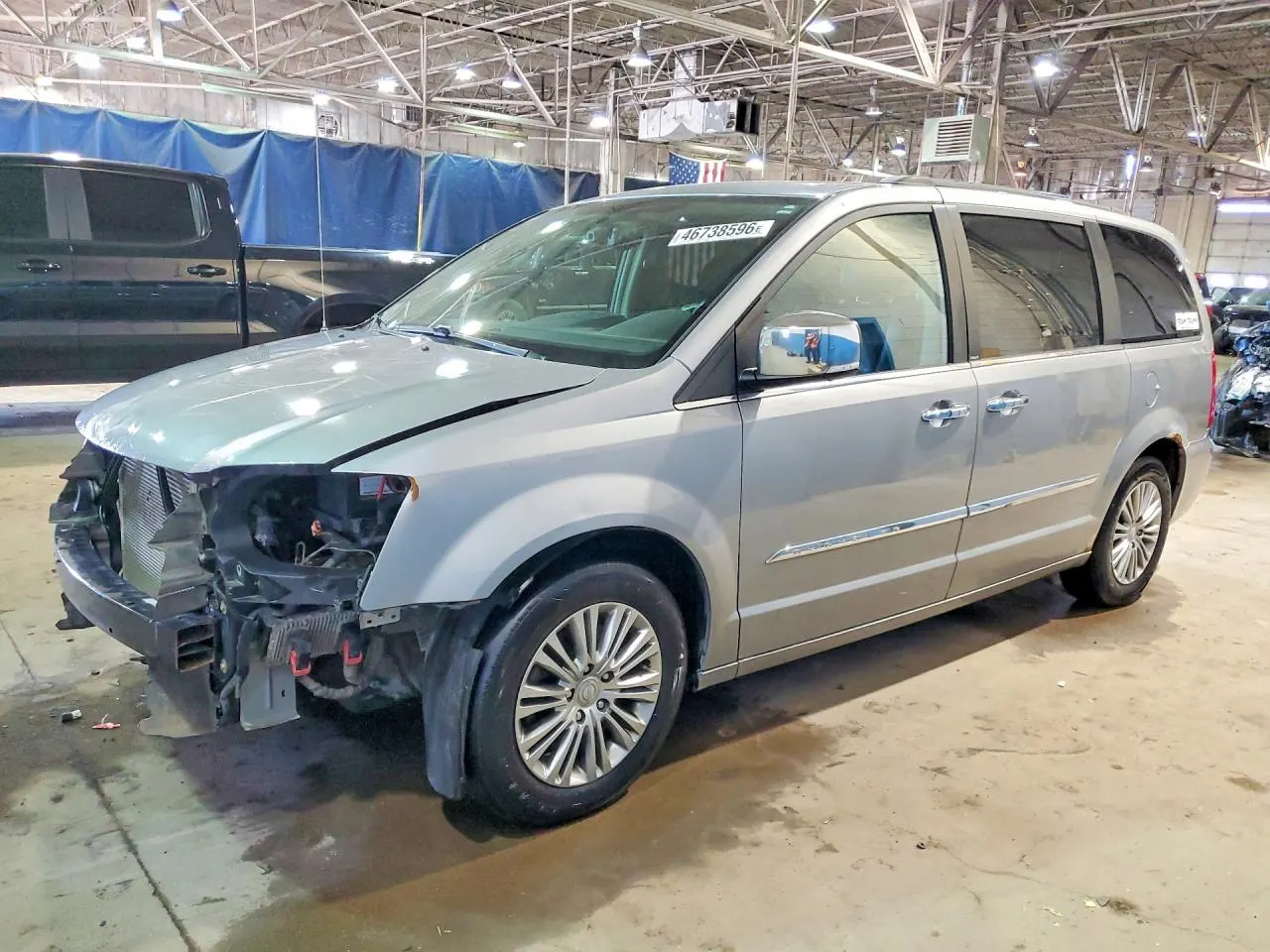 2013 Chrysler Town & Country Touring-L