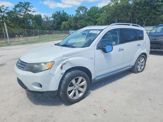 2009 Mitsubishi Outlander SE