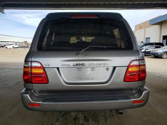 2002 Toyota Land Cruiser