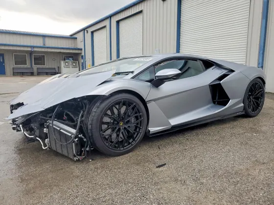 2024 Lamborghini REVUELTO