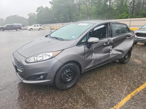 2014 Ford Fiesta SE