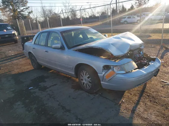 2003 Ford Crown Victoria LX