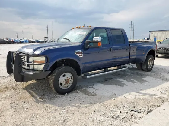 2010 Ford Super Duty F-350 DRW XL