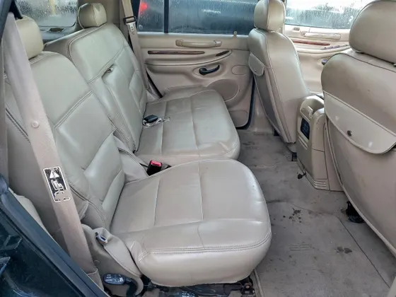 2002 Lincoln Navigator