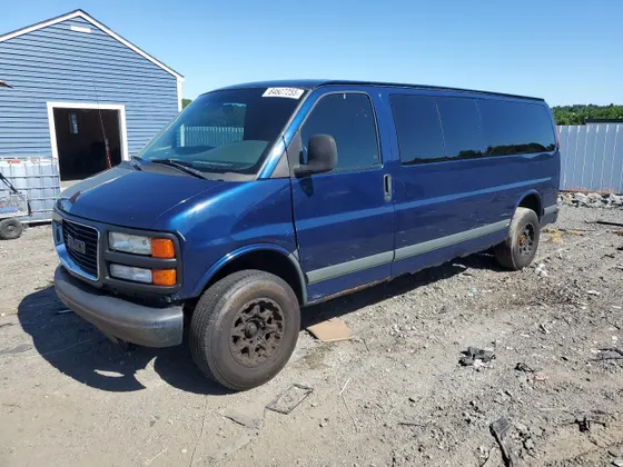 2002 GMC Savana Passenger G3500