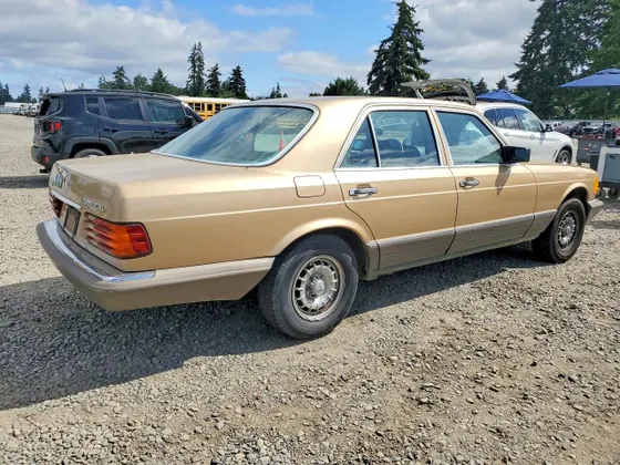 1985 Mercedes-Benz 300 Series 300SD