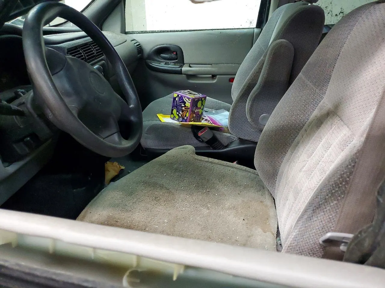 2004 Pontiac Montana w/1SA Pkg