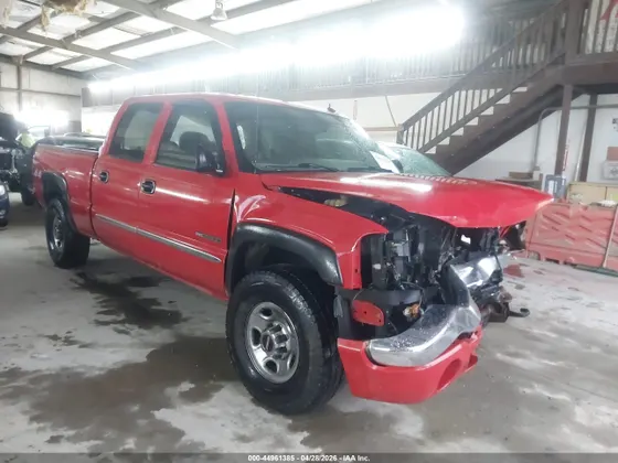 2004 GMC Sierra 2500 Crew Cab SLT