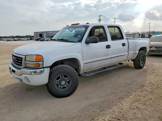 2003 GMC Sierra 1500HD SLE