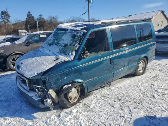 2002 GMC Safari Passenger XT