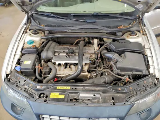 2003 Volvo V70 2.5L Turbo XC70