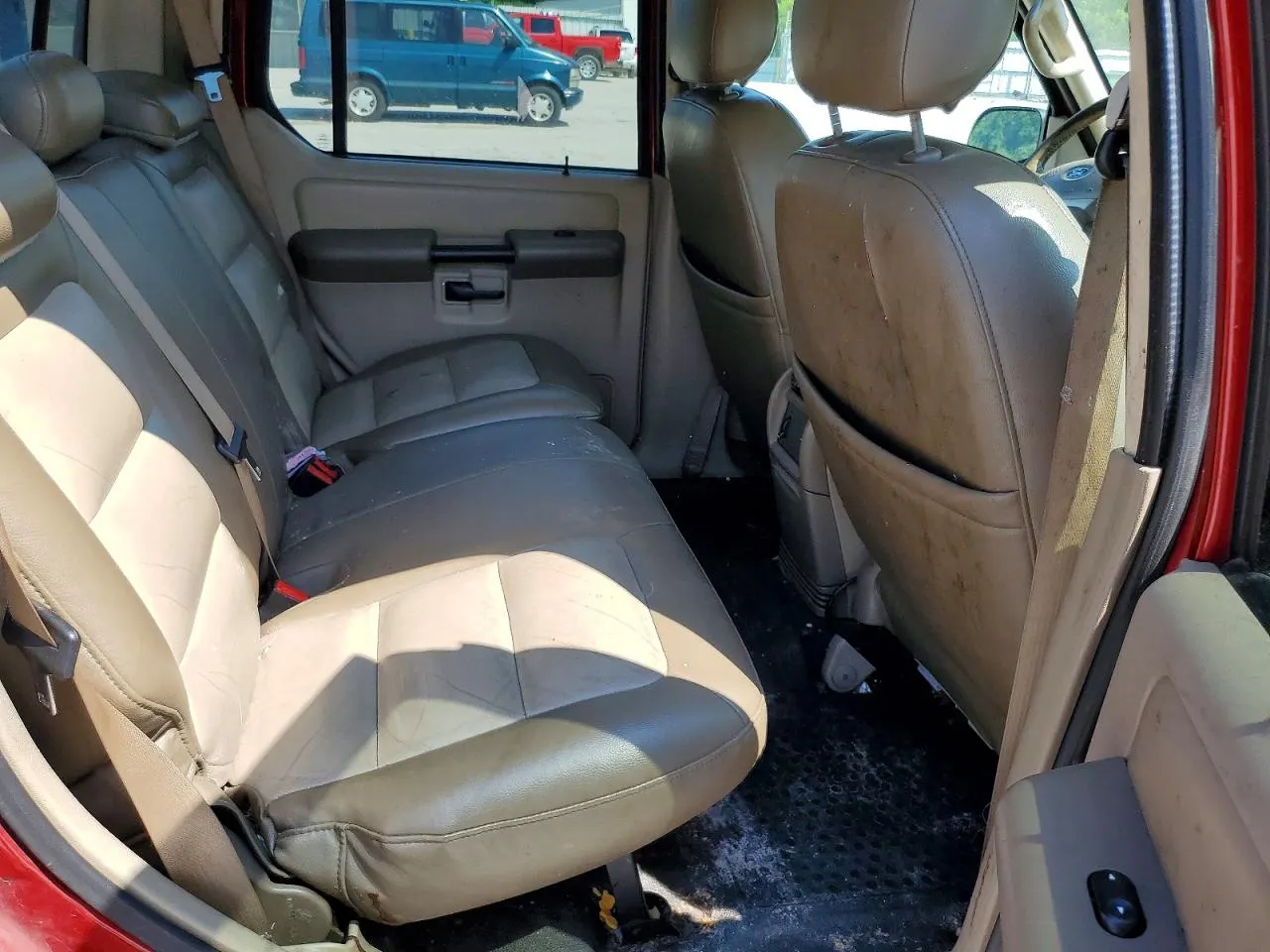 2004 Ford Explorer Sport Trac XLS