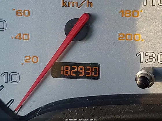 2004 Saturn L-Series L300 2
