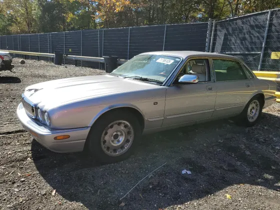 2000 Jaguar XJ VDP