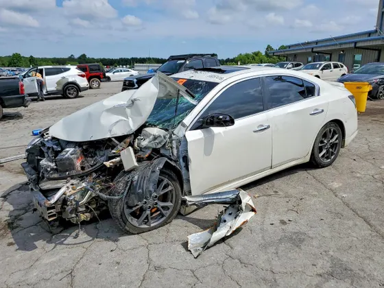 2012 Nissan Maxima 3.5 S w/Limited Edition Pkg