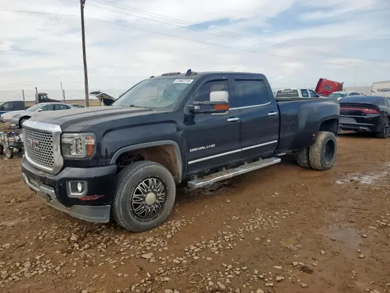 2015 GMC Sierra 3500HD available WiFi Denali