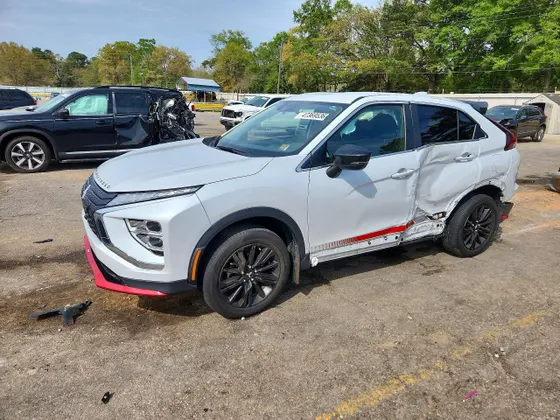 2023 Mitsubishi Eclipse Cross LE