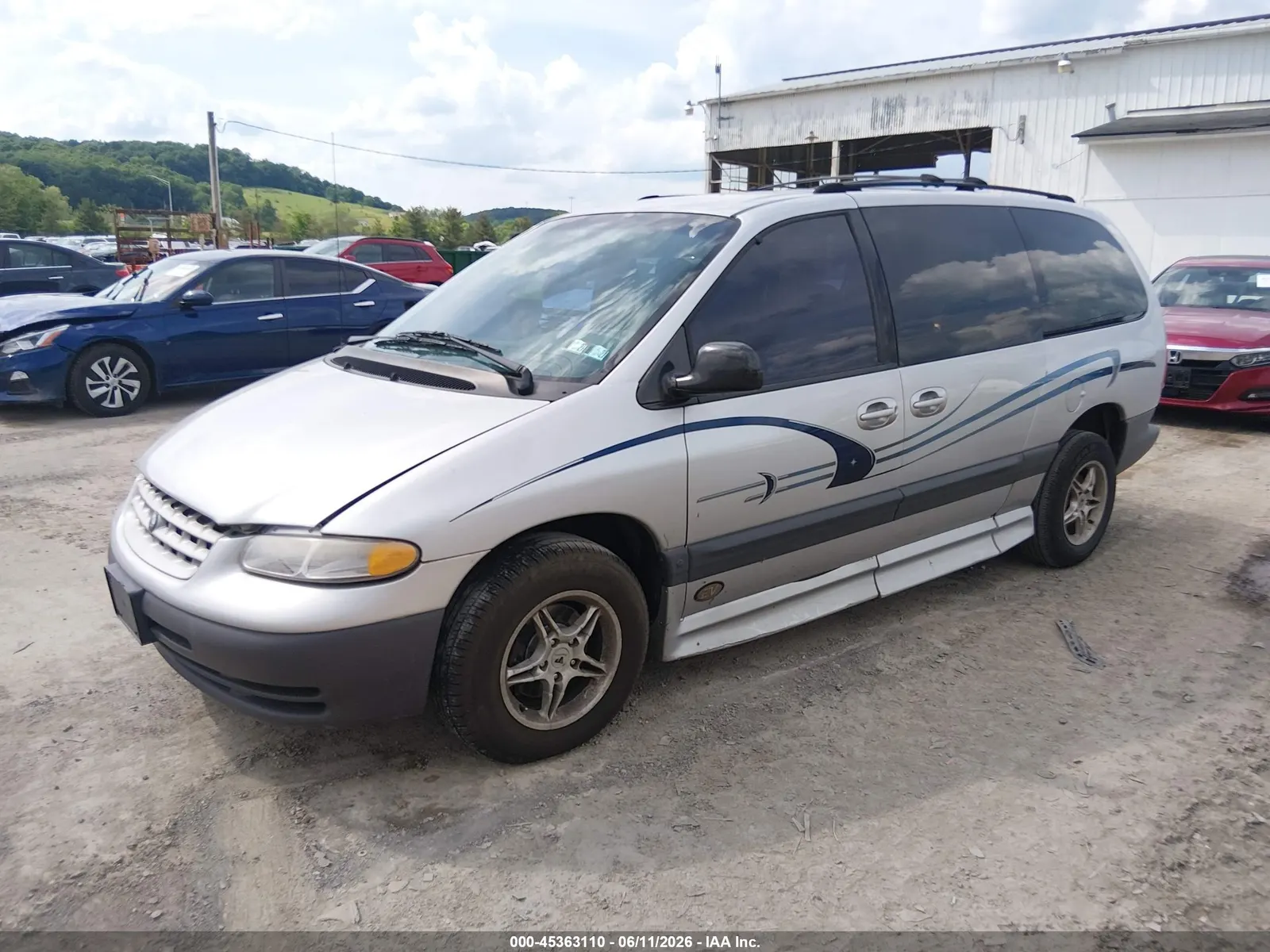 2000 Plymouth GRAND VOYAGER SE