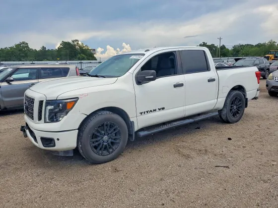 2018 Nissan Titan SL