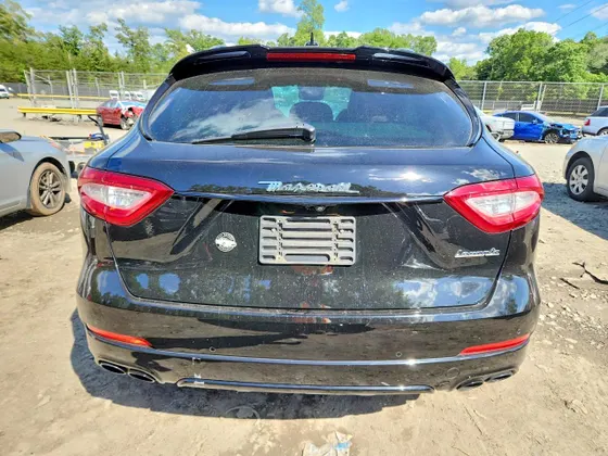 2017 Maserati Levante S