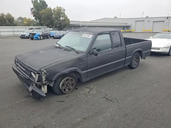 1990 Mazda B2200 Pickup 2WD CAB PLUS