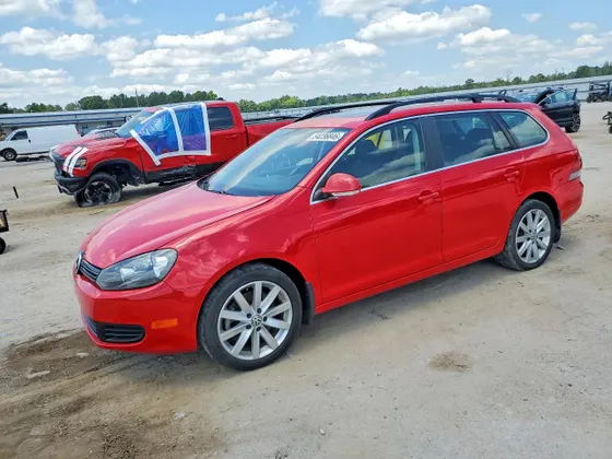 2014 Volkswagen Jetta SportWagen TDI w/Sunroof