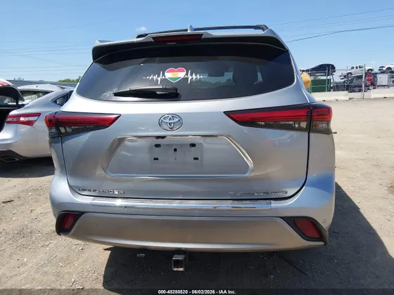 2020 Toyota Highlander Platinum