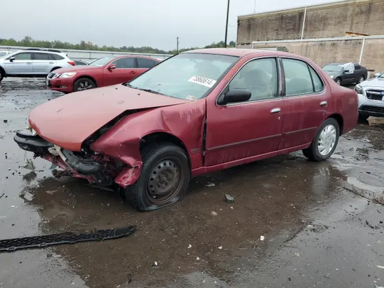 1996 Nissan Altima XE