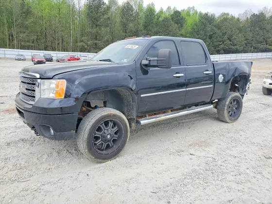 2013 GMC Sierra 2500HD Denali