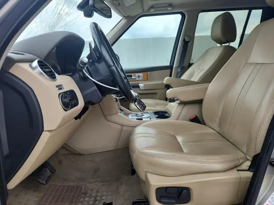 2016 Land Rover LR4 HSE